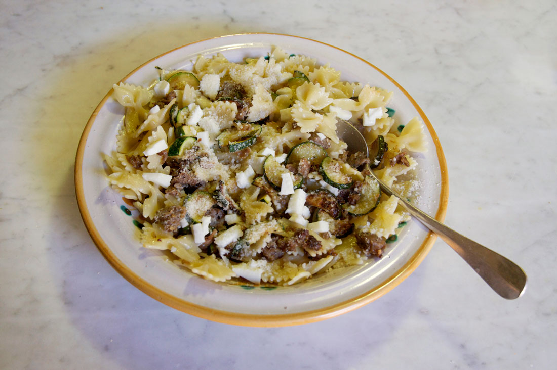 Read more about the article Recipe: Farfalle/Sausage & Zucchini